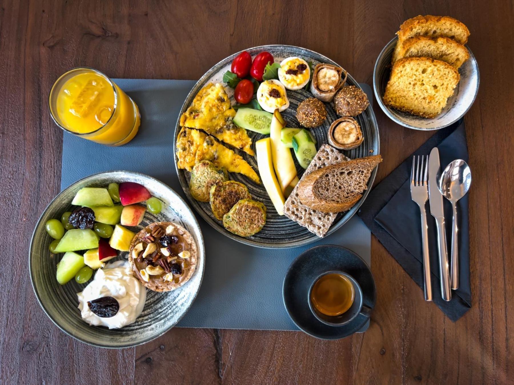 Wellnest Hotel Athens Ngoại thất bức ảnh